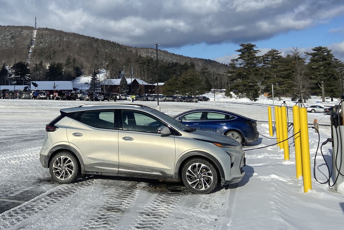 EV charging stations in winter